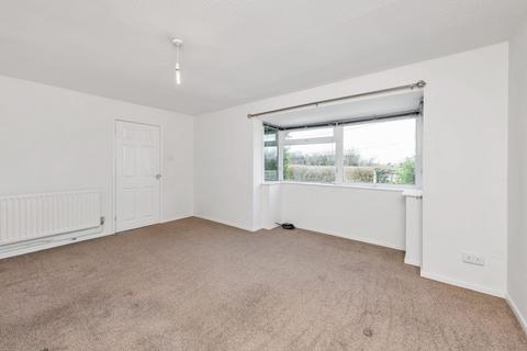 3 bedroom semi-detached house to rent, Chestnut Lane, Royston SG8