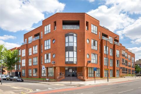 Studio to rent, Kirkfield House, 118 Station Road, Harrow, Middlesex, HA1