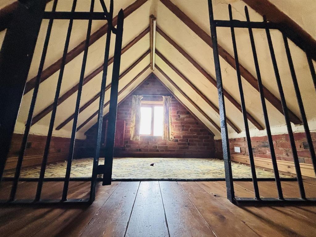 Loft HB.jpg
