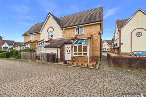 Hartigan Place, Reading RG5