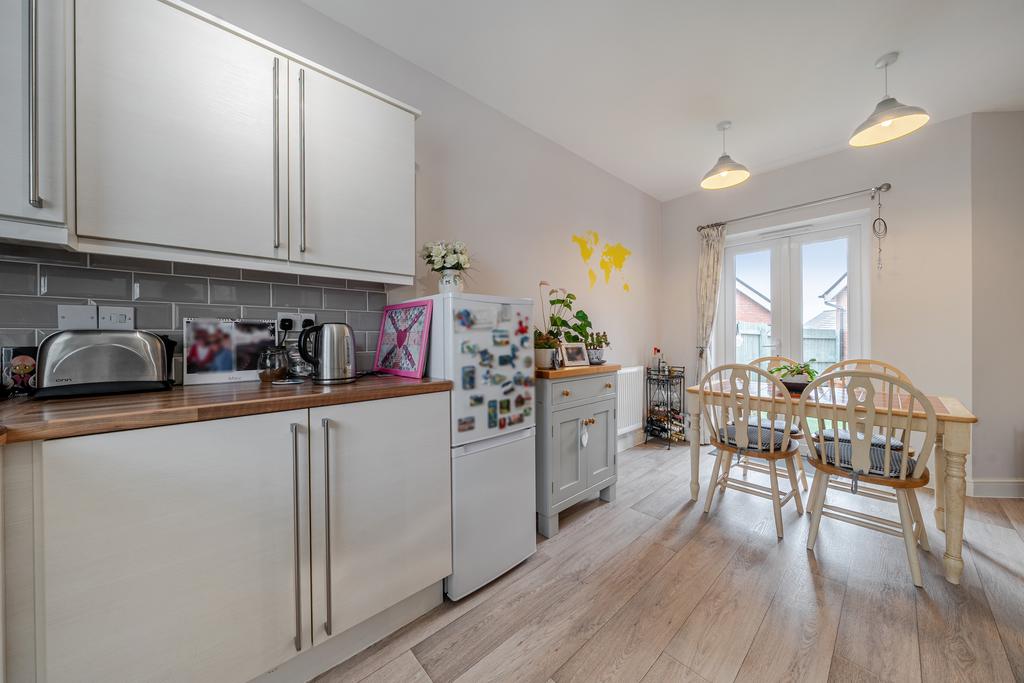Kitchen / Breakfast Room
