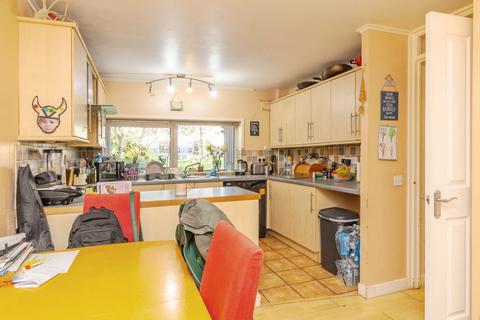 3 bedroom terraced house for sale, Summergill Court, Heelands, Milton Keynes, Buckinghamshire, MK13