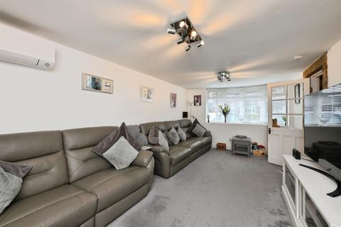 4 bedroom end of terrace house for sale, Rodney Crescent, Hoddesdon
