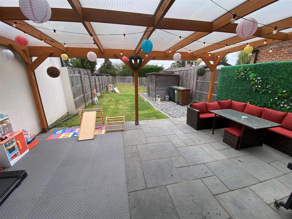 Rear Garden 2.jpg