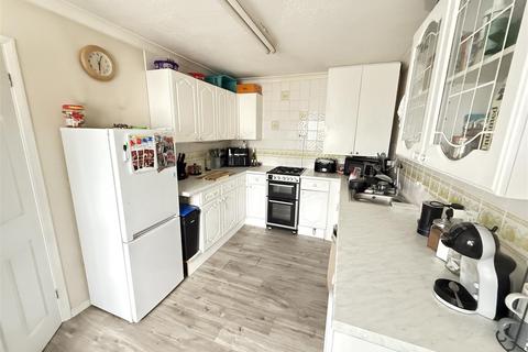 2 bedroom flat for sale, Fairfield Road, Dunstable