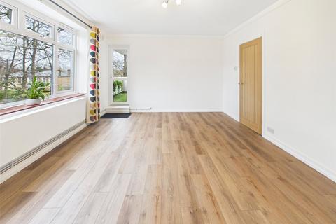 2 bedroom apartment to rent, Carpenters Court, Hampton Road, Twickenham