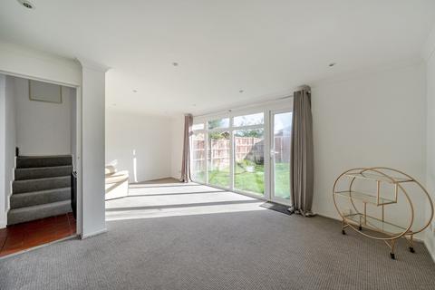 undefined, Robin Way, Guildford, Surrey, GU2