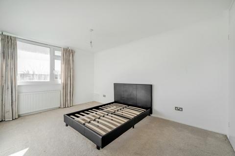 undefined, Robin Way, Guildford, Surrey, GU2