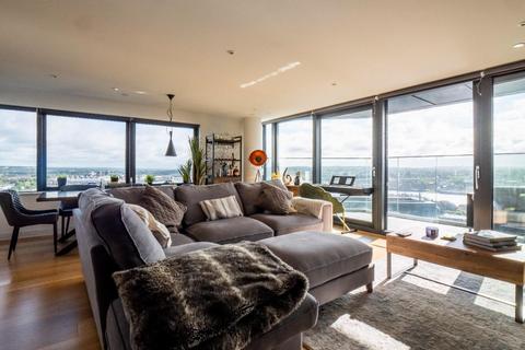 3 bedroom flat for sale, The Moresby Tower, Ocean Way SO14