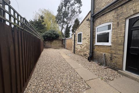 3 bedroom house to rent, Darthill Road, March