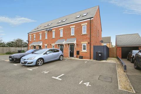 3 bedroom end of terrace house for sale, Bedstone Way, Farcet, Peterborough