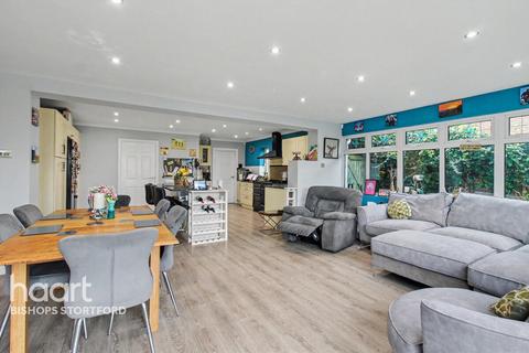 5 bedroom detached house for sale, Bishop's Stortford CM23