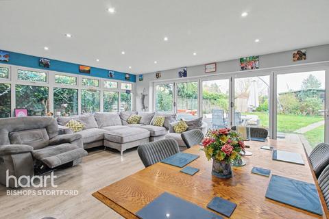 5 bedroom detached house for sale, Bishop's Stortford CM23
