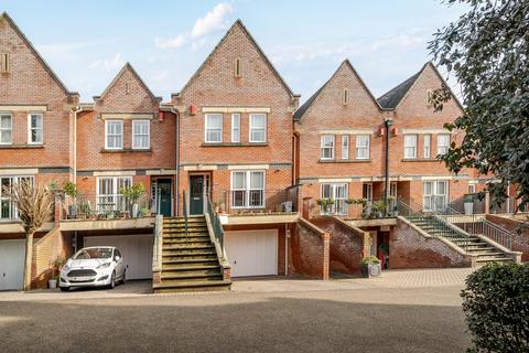 3 bedroom house for sale, Pinel Close, Virginia Water, GU25