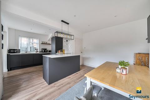 undefined, Beckingham Road, Surrey GU2