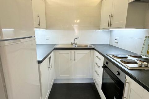1 bedroom apartment for sale, Victoria Road, Cheshire SK9