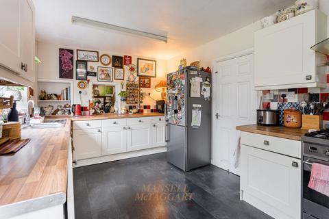 undefined, Grattons Drive, Crawley RH10
