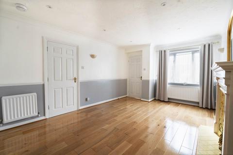 undefined, Arnord Drive, Chessington