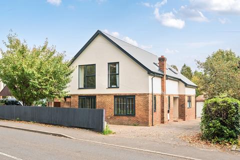 undefined, Lower Guildford Road, Woking, GU21