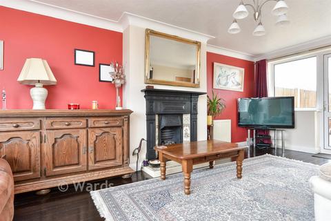 4 bedroom semi-detached house for sale, West Park Avenue, Margate CT9