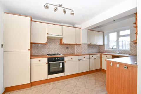3 bedroom end of terrace house to rent, Hardwicke Place, London Colney, AL2