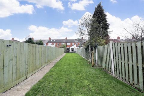 undefined, Keswick Gardens, Hull