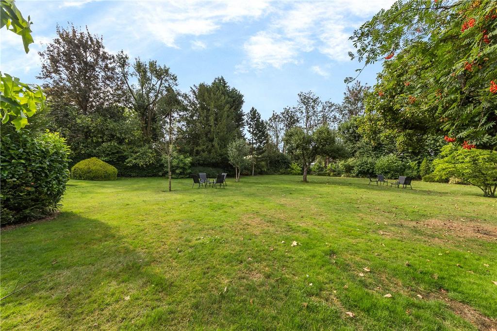 Communal Grounds