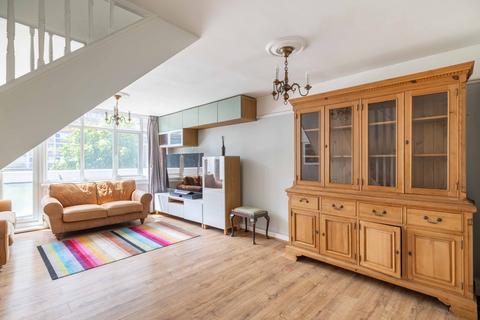 2 bedroom flat to rent, Lillie Road, Fulham, London, SW6