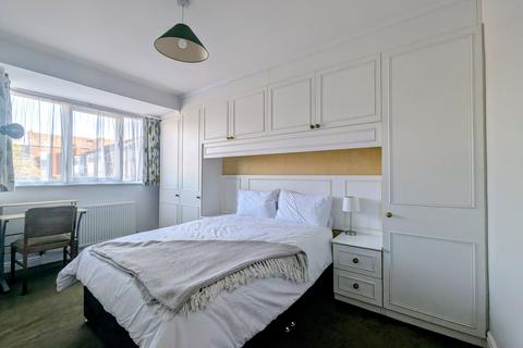 undefined, Kelso Gardens, Leeds, West Yorkshire