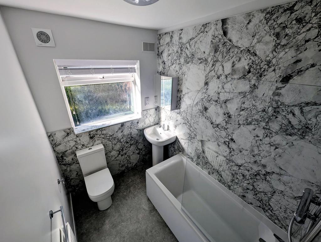 56 Kelso Gardens Bathroom