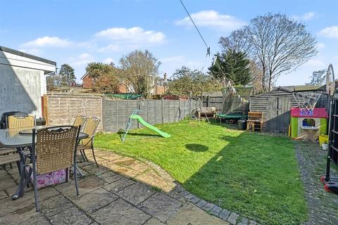 3 bedroom semi-detached house for sale, Hiltingbury