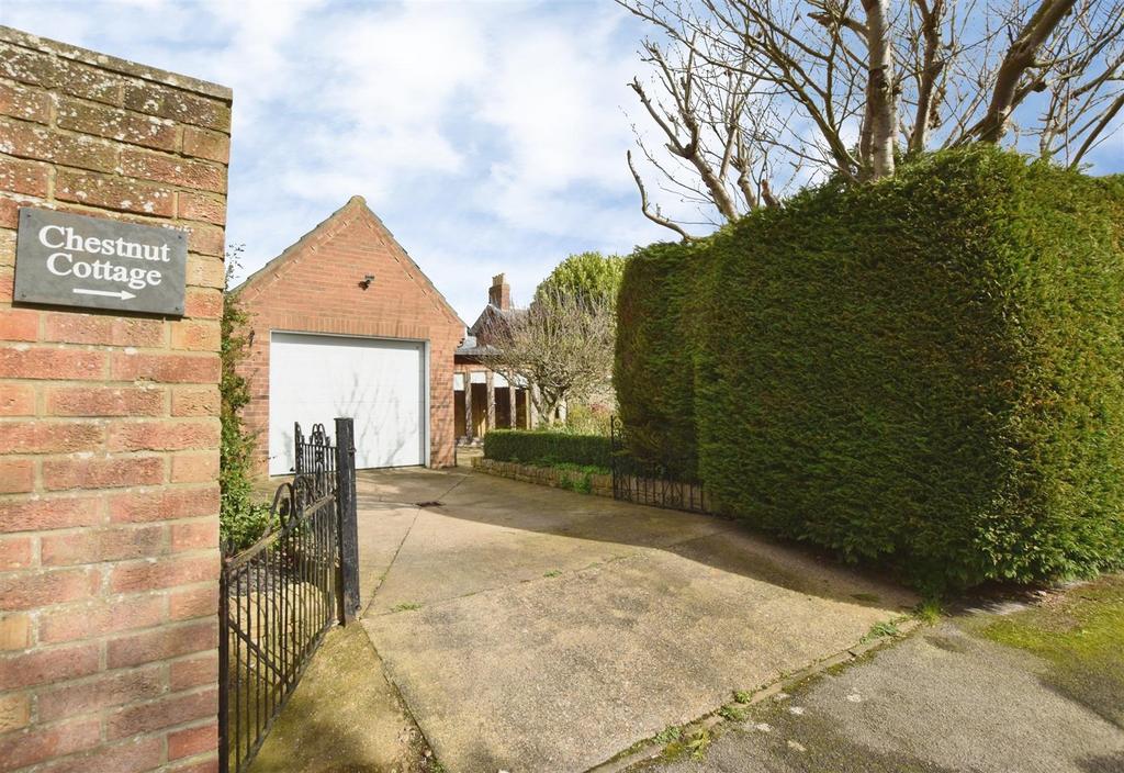 Garage &amp; Driveway