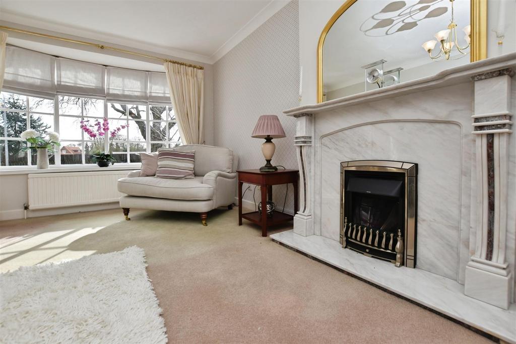 Lounge Feature
