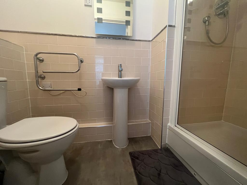 En-suite Bathroom