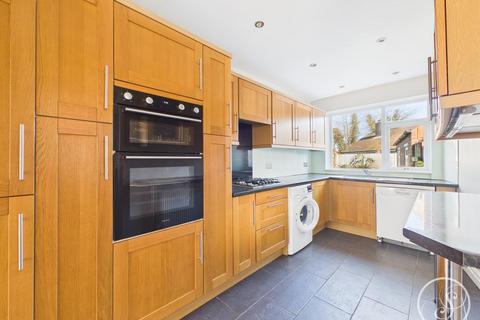 undefined, Baronscourt, Leeds