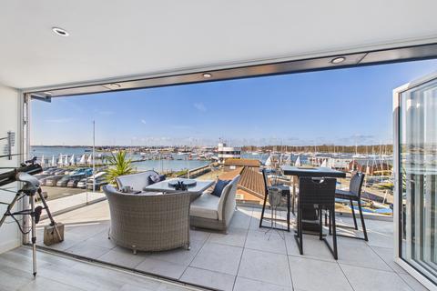 3 bedroom detached house for sale, Shore Road, Warsash