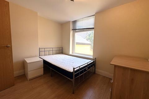 1 bedroom in a house share to rent, Coburn street, Cardiff CF24