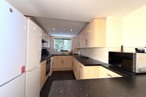 1 bedroom in a house share to rent, Coburn street, Cardiff CF24