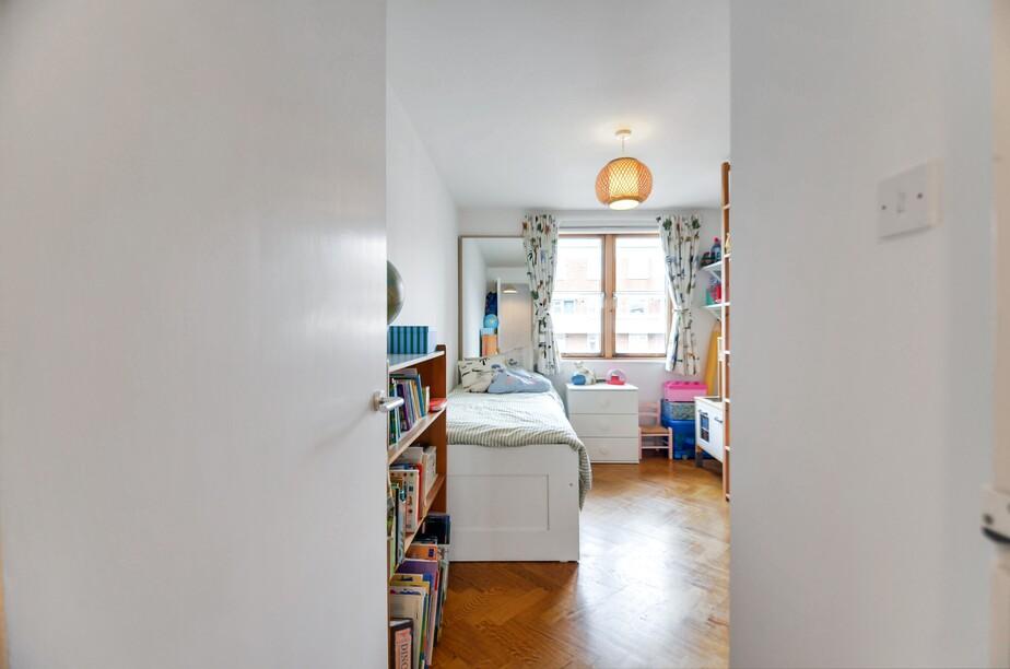 Bedroom 2 (2).jpg