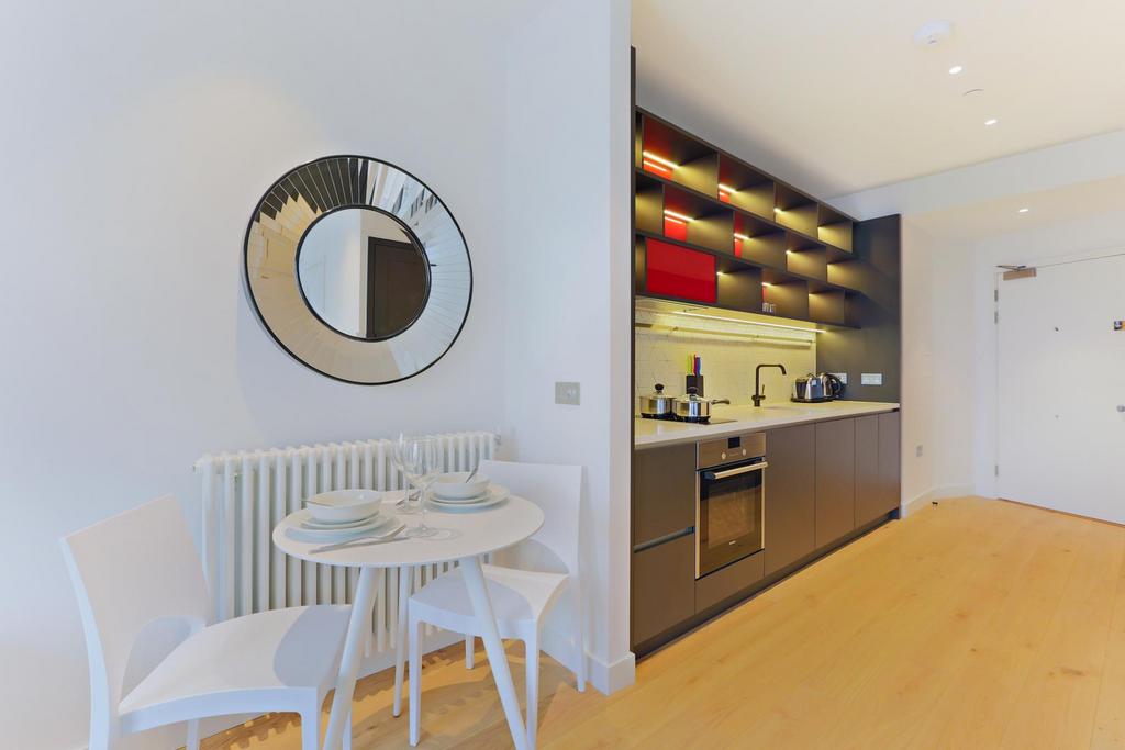 Apartment in London - More
