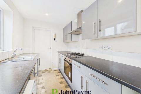3 bedroom terraced house to rent, Mount Street, Chaplefields, Coventry, CV5