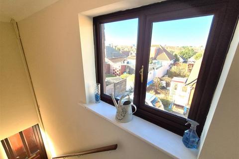 1 bedroom flat for sale, Cranbrook Road, Poole BH12