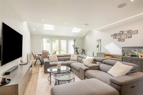3 bedroom semi-detached house for sale, Cricketers Way, Coxheath, Maidstone