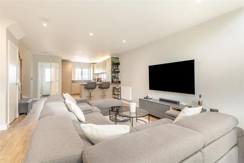 3 bedroom semi-detached house for sale, Cricketers Way, Coxheath, Maidstone
