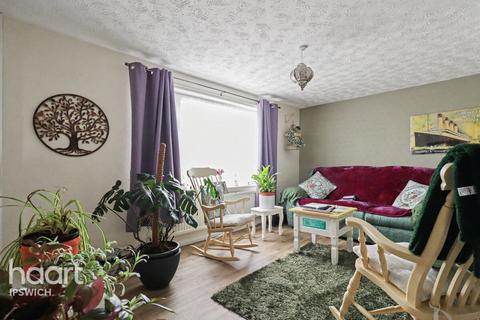 3 bedroom end of terrace house for sale, Hawthorn Drive, Ipswich