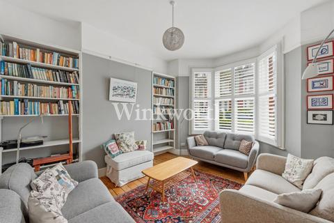 3 bedroom terraced house for sale, Effingham Road, London, N8