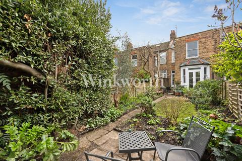 3 bedroom terraced house for sale, Effingham Road, London, N8
