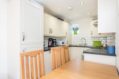 2 bedroom flat to rent, Portland Road, London W11