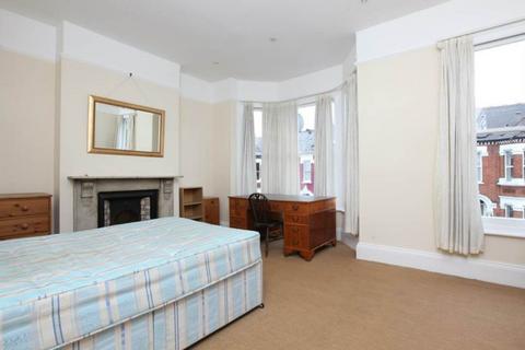 5 bedroom terraced house for sale, Ashmere Grove, London
