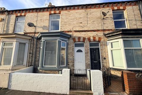 2 bedroom terraced house for sale, Hampton Road, Scarborough, YO12